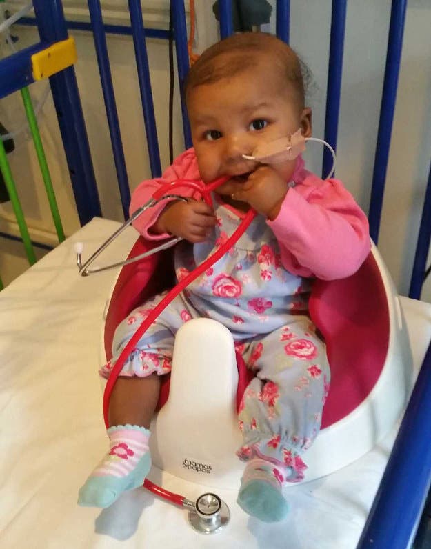 ¡Qué buena noticia! Un tratamiento pionero logra curar la leucemia a una niña pequeña