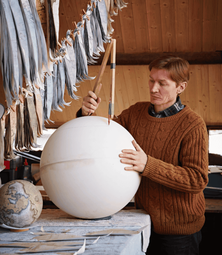 One-of-the-Worlds-Only-Globe-Making-Studios-Celebrates-the-Ancient-Art-of-Handcrafted-Globes2__880