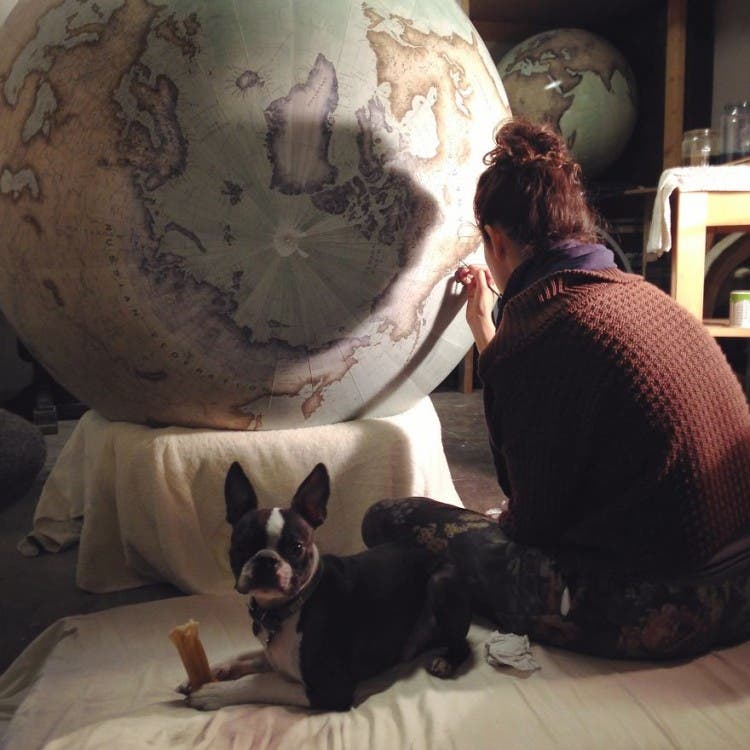 This-Job-Exists-In-the-Studio-With-One-Of-The-Worlds-Last-Remaining-Globe-makers__880