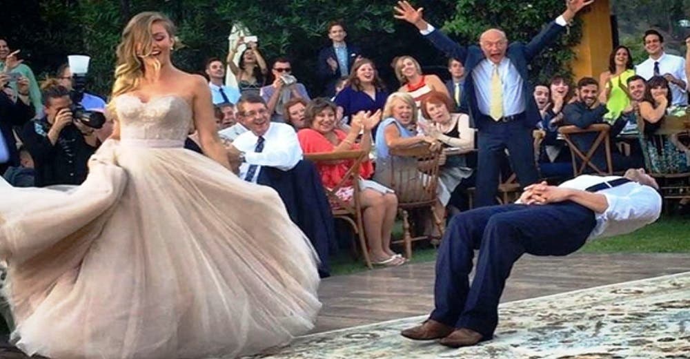 Este baile de bodas fue tan mágico que hasta tuvo un hechizo…¡Impresionante! Este baile de bodas fue tan mágico que hasta tuvo un hechizo…¡Impresionante!