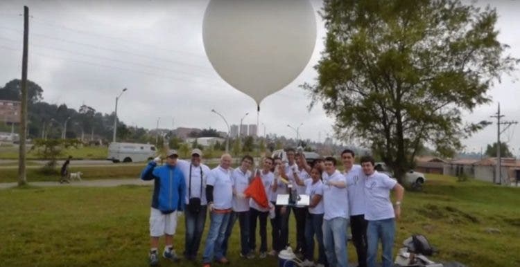 tierra-captada-desde-estratosfera-por-globo4