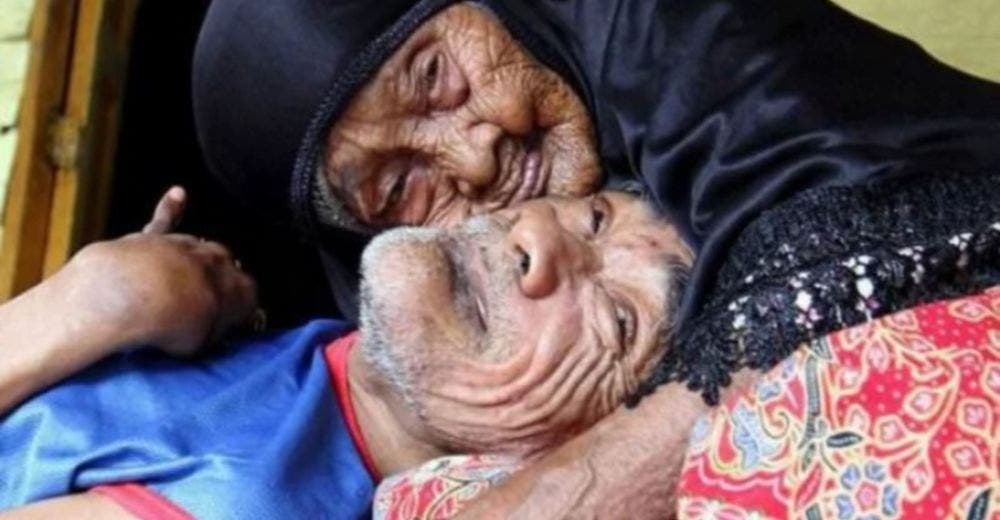 Tener 101 años no le impidió velar por su hijo discapacitado hasta su último aliento Tener 101 años no le impidió velar por su hijo discapacitado hasta su último aliento
