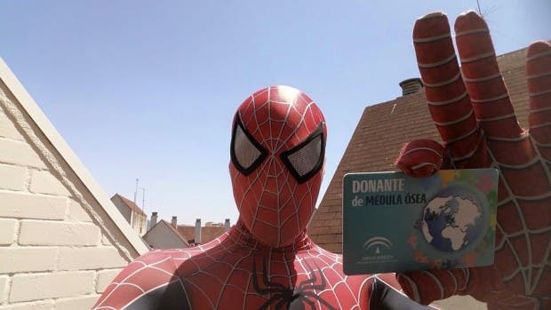 spiderman-que-visita-los-hospitales1