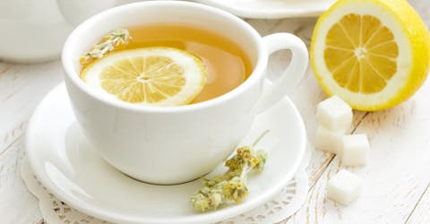 Después de conocer estos 10 beneficios querrás tomar agua tibia con limón todos los días