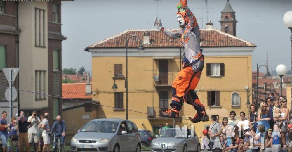 Karcocha, un artista callejero que ha robado millones de sonrisas por todo el mundo