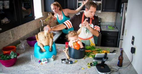 Una fotógrafa quiso demostrar lo extremadamente «difícil» que puede ser la paternidad