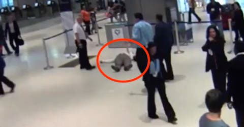 El video de un empleado agrediendo a un pasajero de 71 años hace temblar a United Airlines