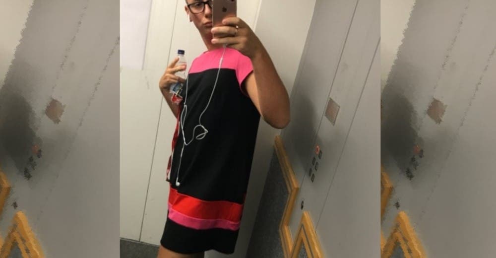 Lo enviaron a casa por ir al trabajo en pantalón corto y su reacción causó revuelo Lo enviaron a casa por ir al trabajo en pantalón corto y su reacción causó revuelo
