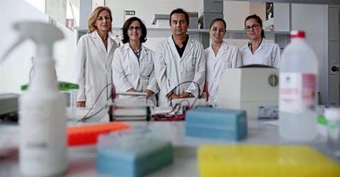 Un grupo de investigadores de Granada necesita ayuda para hallar la cura contra el cáncer