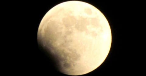 Todo lo que necesitas saber para no perderte el grandioso eclipse lunar de esta noche