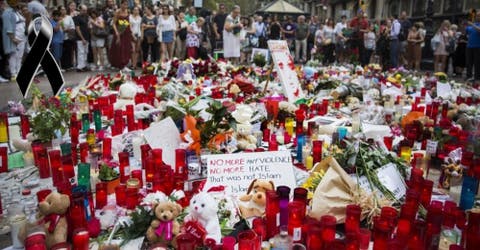 «Yo hubiese muerto por todos»- Un emotivo mensaje en el altar improvisado de Las Ramblas