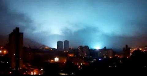 ¿Qué eran esas extrañas luces que se vieron en el cielo durante el sismo de 8.2 en México?