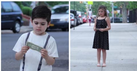 Recibieron dinero para comprarse un helado pero se enfrentaron a un difícil dilema