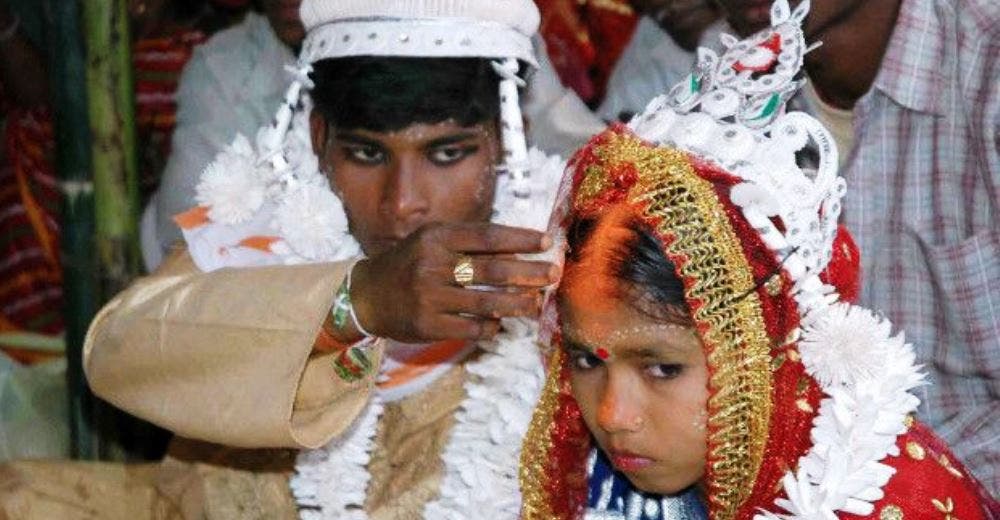 Aprueban una ley en La India que considera ilegal tener relaciones sexuales con menores de edad Aprueban una ley en La India que considera ilegal tener relaciones sexuales con menores de edad