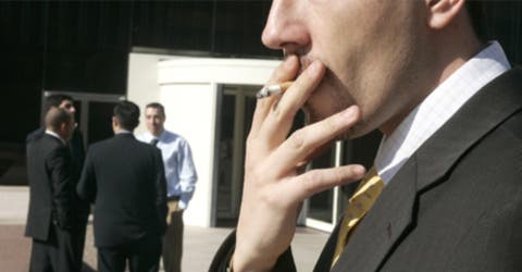 Los empleados «no fumadores» de esta empresa, recibirán una recompensa extraordinaria