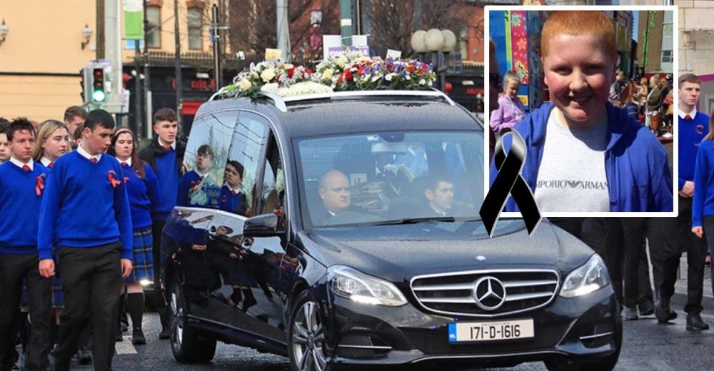 Sean, de 15 años, falleció tras ser diagnosticado con “gripe” – Sus padres piden justicia Sean, de 15 años, falleció tras ser diagnosticado con “gripe” – Sus padres piden justicia