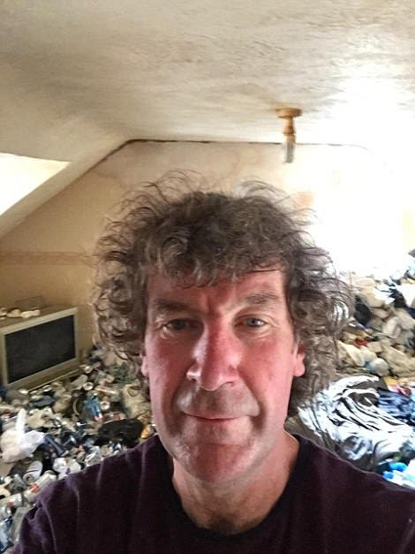 Landlord Graham Holland Nicole Holland tuvieron al peor inquilino del mundo les dejo su apartamento sepultado en basura y latas asqueroso