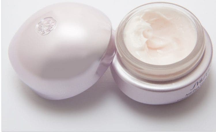  olvidate de las costosas cremas faciales: las propiedades esenciales de los aceites y 5 recetas DIY 5 essential oils anti age 