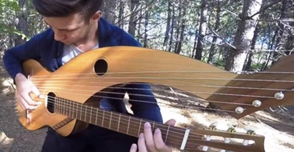 La interpretación de este joven con una guitarra de 18 cuerdas enloquece las redes