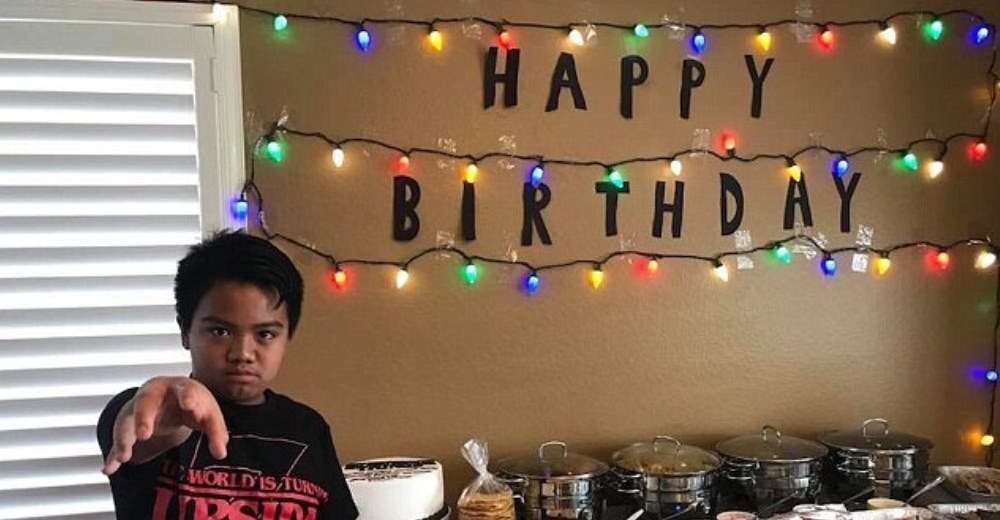 Nadie asistió a su fiesta de cumpleaños y el consuelo que recibió se hizo viral Nadie asistió a su fiesta de cumpleaños y el consuelo que recibió se hizo viral