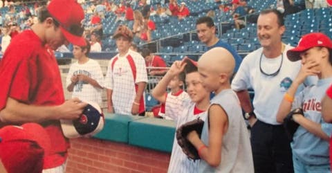 13 años después se reencuentra con el deportista que conoció mientras luchaba contra el cáncer