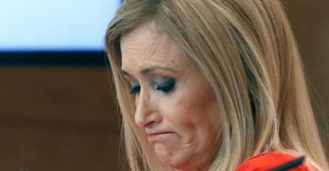 Los mejores 10 memes del escándalo de Cristina Cifuentes que enloquecen las redes