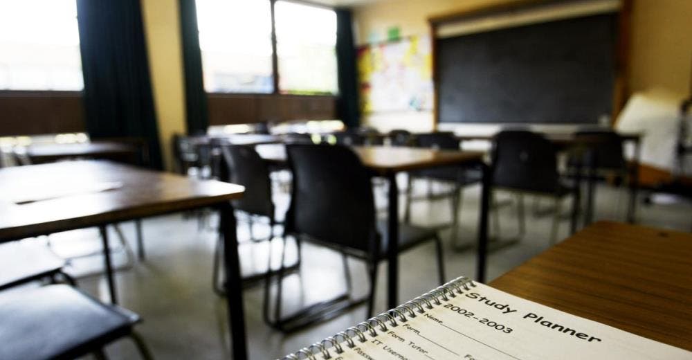 Sus alumnos lo denunciaron por abuso sexual “para que lo despidieran”