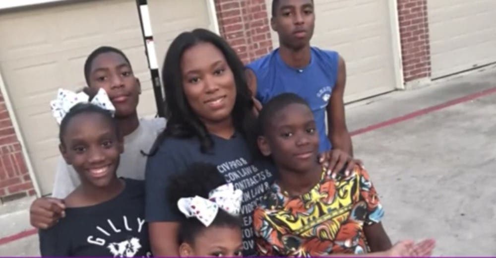 Los usuarios de las redes celebran el logro de esta madre soltera con 5 hijos