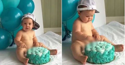 Un bebé sorprendió a todos con un «accidente» que arruinó su mágica sesión de fotos