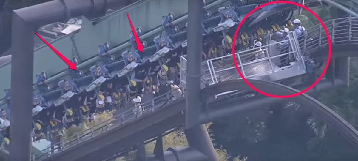 estas personas pasaron 2 horas atrapadas en la cima de una montaña rusa Jurassic Park-themed japon osaka