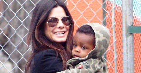 Sandra Bullock desenmascara el por qué deberíamos dejar de decir «niños adoptados»