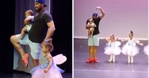 Sube al escenario con su bebé en brazos para ayudar a su hija interrumpiendo su actuación