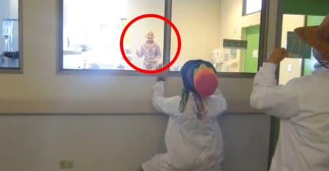 El vídeo de la niña que se baila desde la habitación del hospital emociona a todos