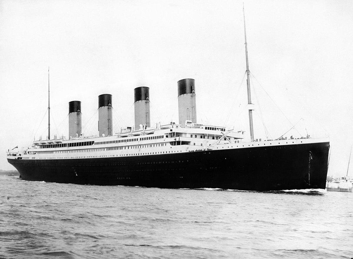 Así construyó un niño de 10 años el Titanic de LEGO más grande del mundo