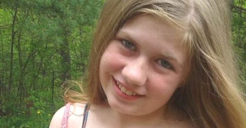 Una niña de 13 años desaparecida tras perder a sus padres vuelve a casa huyendo de su captor