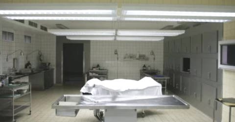 Pierde la vida por hipotermia en la morgue tras ser declarada muerta por error