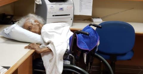 Difunden imágenes de una anciana de 80 años que revelan la mala atención que recibía