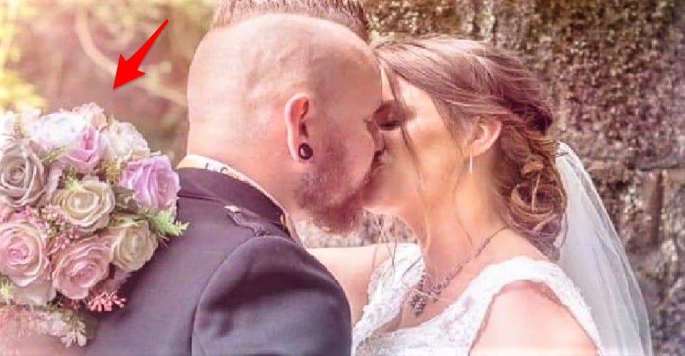 Reclama que fue estafada por una floristería en su boda y las fotos revelaron su mentira