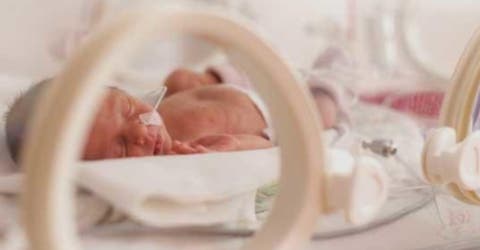 «El bebé milagro»: nace mientras su madre permanecía 3 meses con muerte cerebral