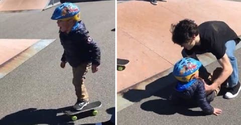 Unos adolescentes se acercan a un niño autista de 5 años en el parque y hacen llorar a su madre