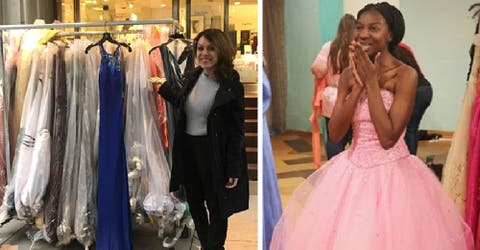 El emotivo momento en el que una humilde joven recibe un vestido de gala para celebrar su graduación