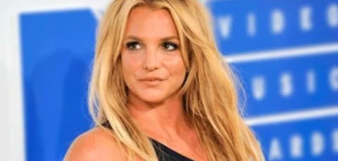 Britney es fotografiada al salir del centro de salud mental y su aspecto sorprende a sus fans