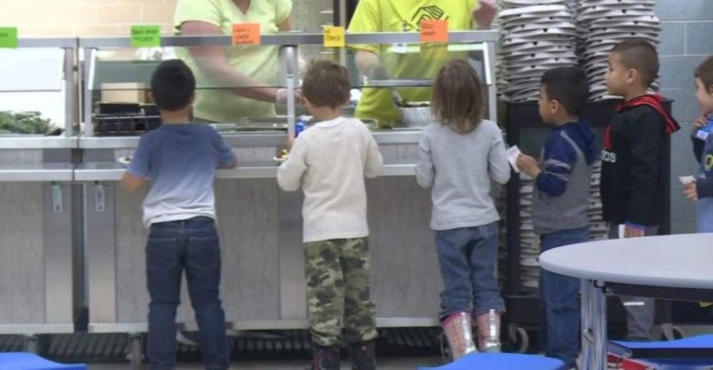El gesto de un colegio al saber que los niños no tenían nada qué comer cuando llegaban a casa