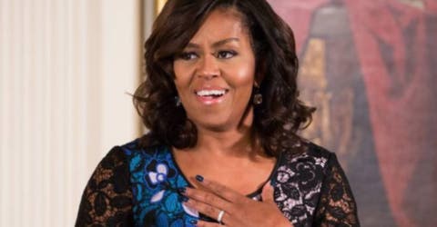 Michelle Obama se descuida y sorprende a todos mostrando su abdomen plano y perfecto