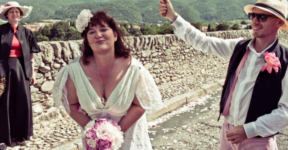 «Es guapo, fuerte y robusto» –La mujer que se casó con un puente cuenta los detalles de su unión «Es guapo, fuerte y robusto» –La mujer que se casó con un puente cuenta los detalles de su unión
