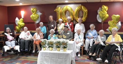 Hablan los 18 abuelos que se hicieron virales tras la celebración de sus 100 o más años de vida