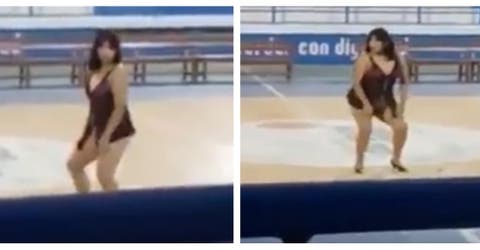 Una maestra aparece con poca ropa bailando reggeaton en la celebración del Día del Padre