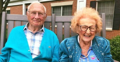 Dos viudos de más de 100 años vuelven a encontrar el amor y celebran una boda muy especial