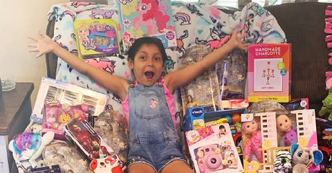 Una niña de 8 años sobrevive al cáncer y al celebrar su cumpleaños se rehúsa a aceptar regalos