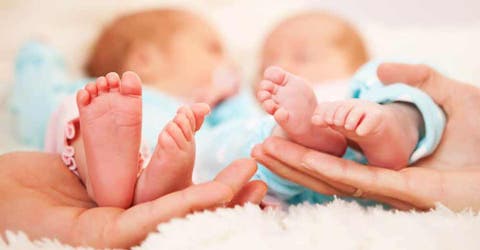 Se ve obligada a devolver a sus bebés tras descubrir el grave error de la clínica de fertilidad